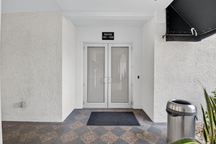 More Photos Of 2799 NW 2nd Ave, Boca Raton Office For Sale