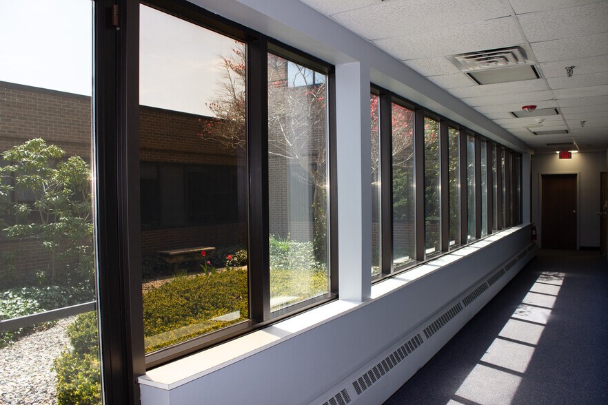 More Photos Of 1950 Waldorf St NW, Grand Rapids Manufacturing For Sale