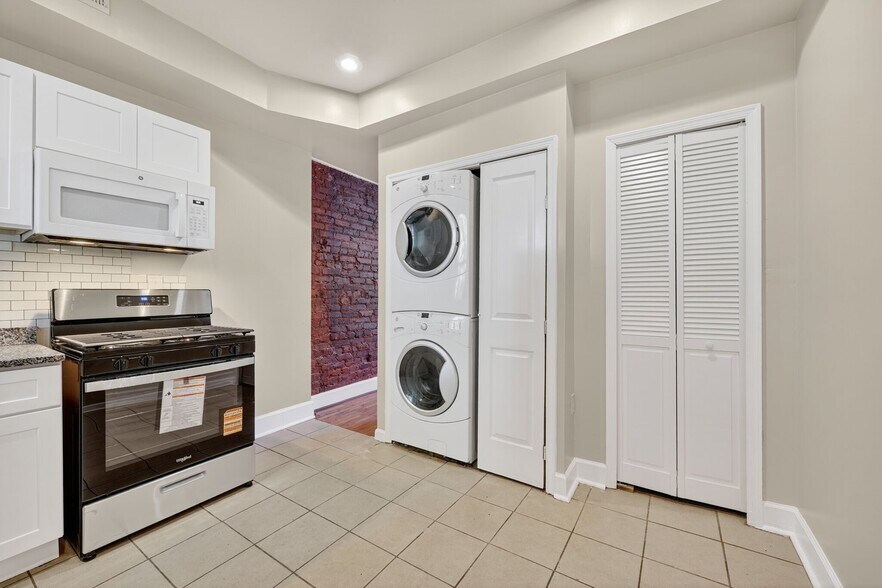 More Photos Of 833 L St NE, Washington Multifamily For Sale