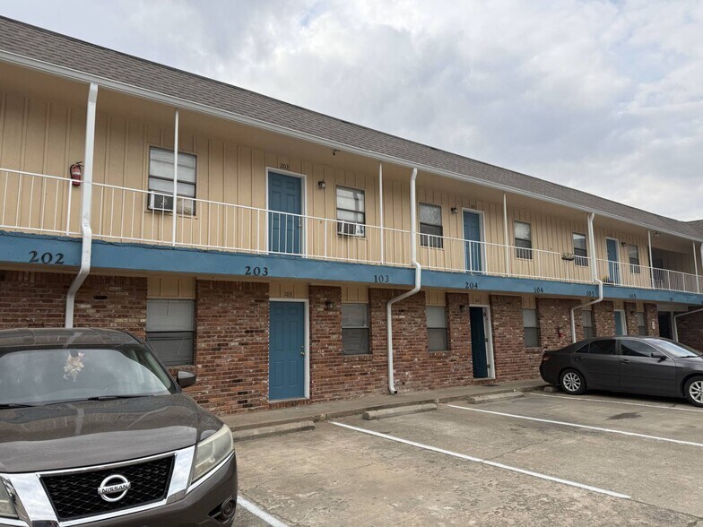 More Photos Of 3028 Arline St, Muskogee Multifamily For Sale