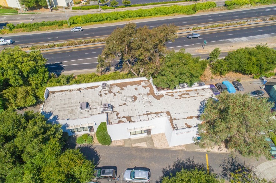 More Photos Of 2441-2449 2nd St, Napa Storefront For Lease