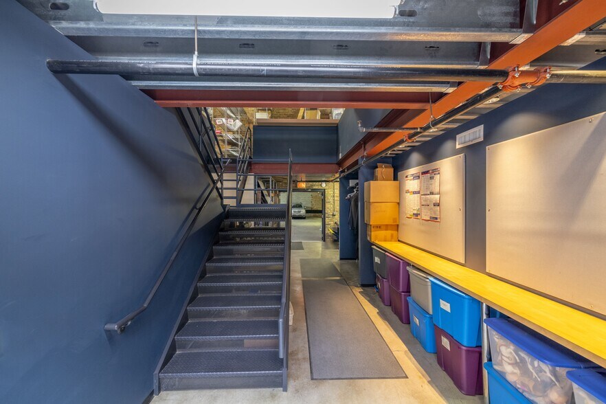 More Photos Of 21 S Racine Ave, Chicago Warehouse For Lease