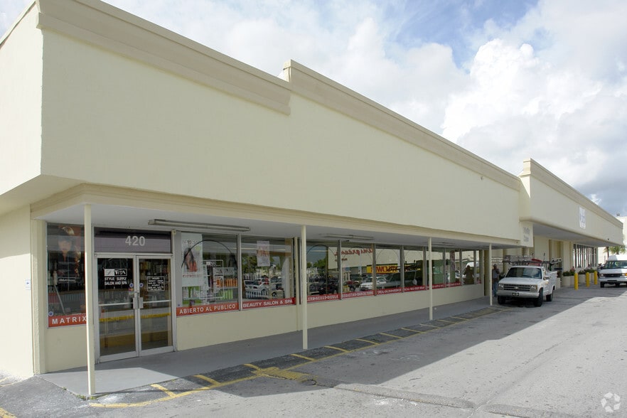 More Photos Of 420-470 W 49th St, Hialeah General Retail For Lease