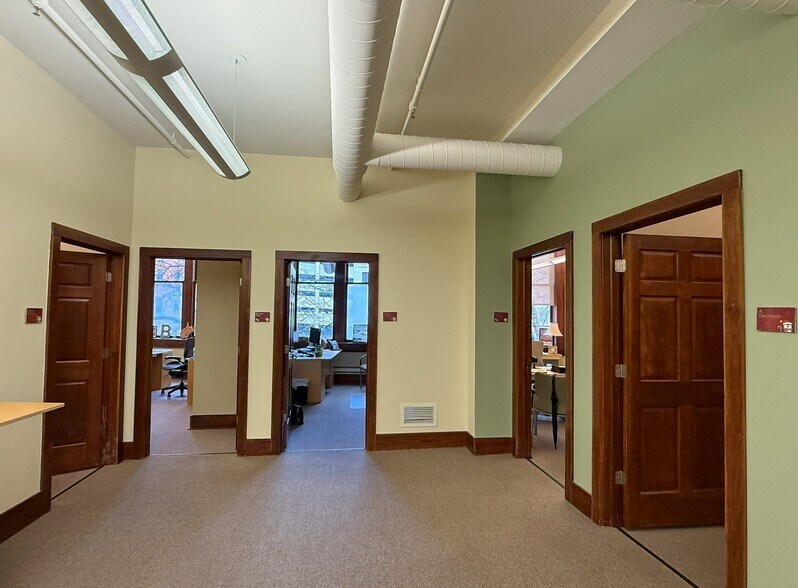 More Photos Of 222 Capitol St, Charleston Storefront Retail Office For Sale