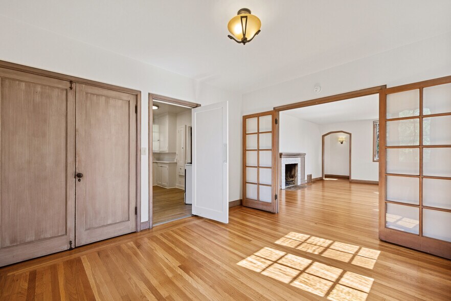 More Photos Of 2501 Rose Walk, Berkeley Apartments For Sale