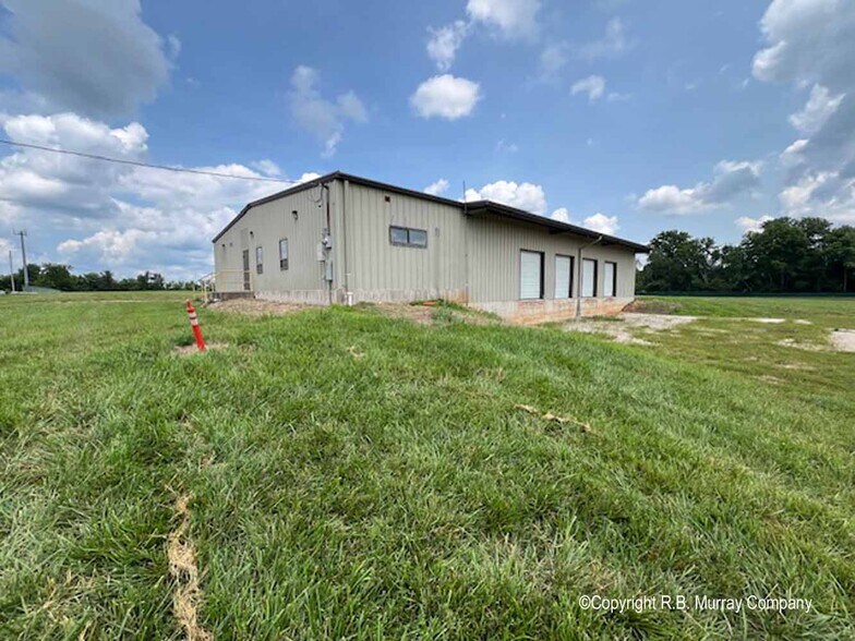 More Photos Of 1836 N Barnes Ave, Springfield Truck Terminal For Sale