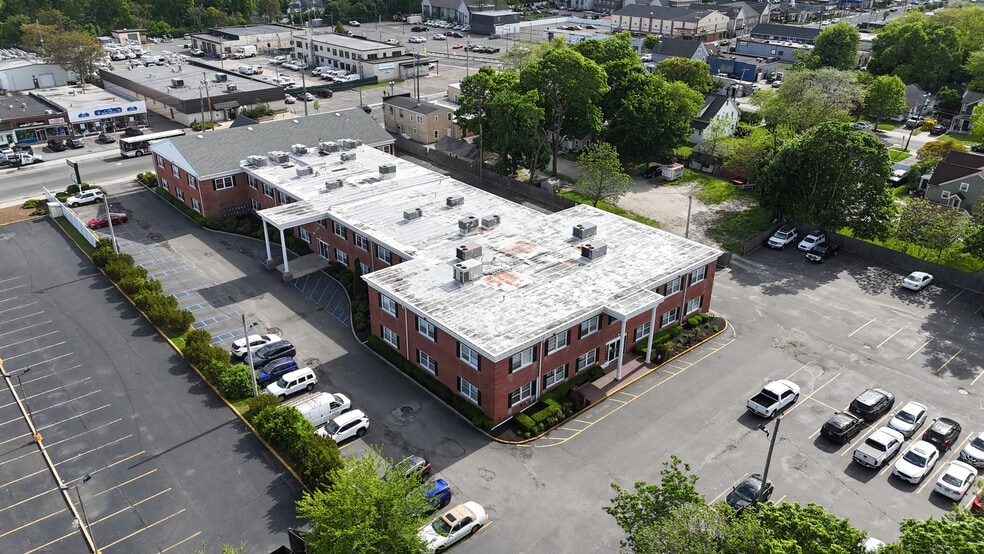 More Photos Of 475 E Main St, Patchogue Medical For Sale