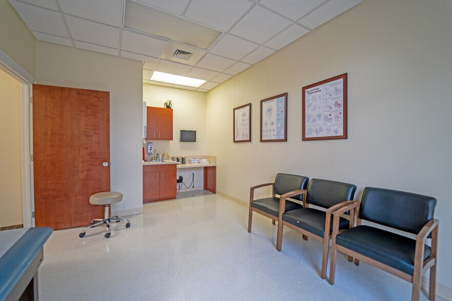 More Photos Of 554 Highway 85 N, Niceville Medical For Sale