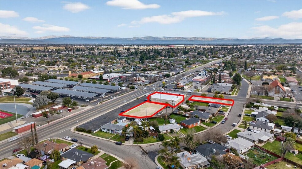 More Photos Of 4122-4150 E Clinton Ave, Fresno Unknown For Lease