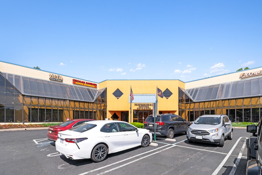 More Photos Of 8080 Old York Rd, Elkins Park General Retail For Lease