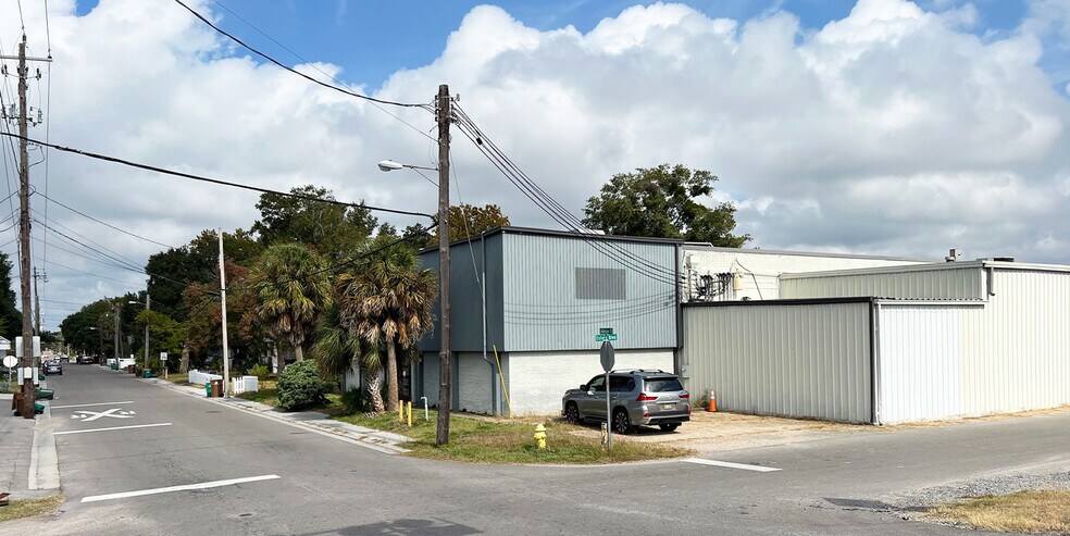 More Photos Of 200 Lameuse St, Biloxi Warehouse For Lease