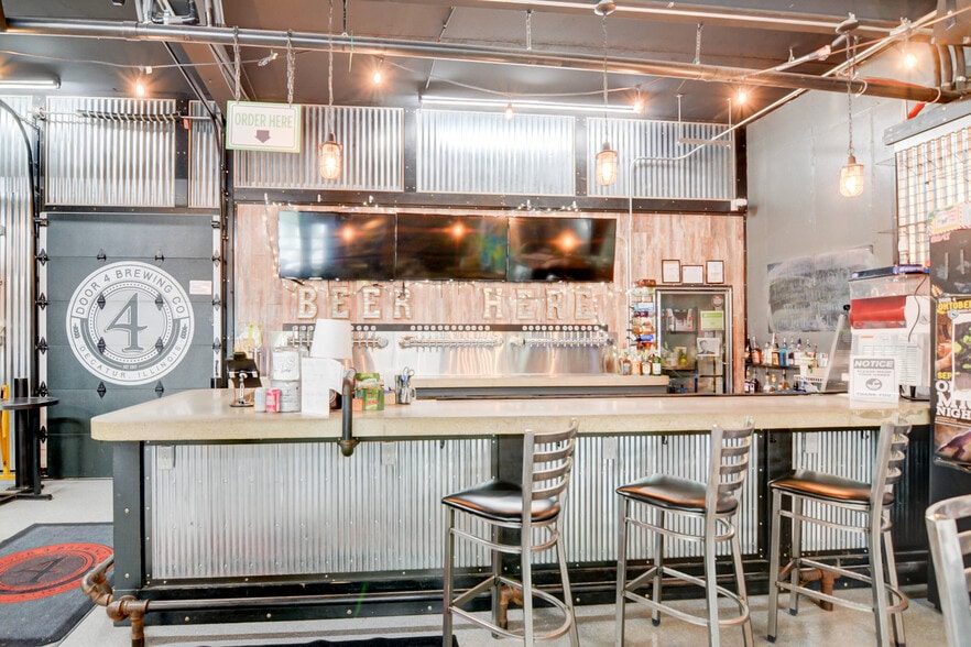 More Photos Of 1234 W Cerro Gordo St, Decatur Restaurant For Sale