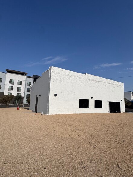 More Photos Of 1215 E Van Buren St, Phoenix Restaurant For Sale