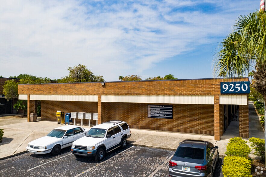 More Photos Of 9280 Bay Plaza Blvd, Tampa Unknown For Lease