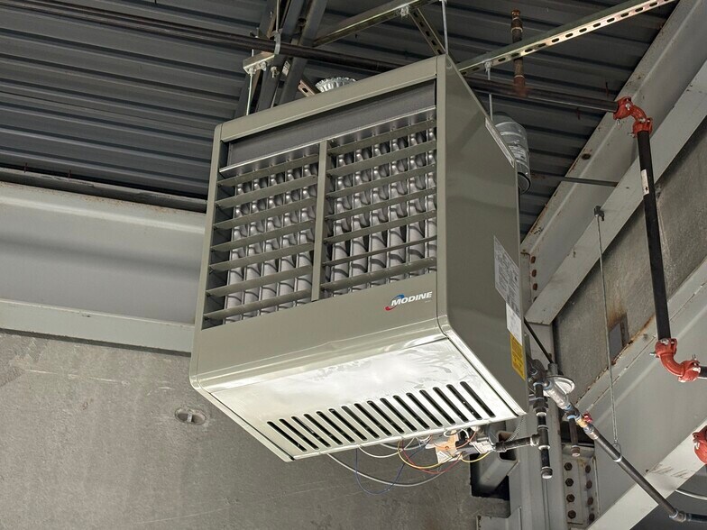 More Photos Of 3589 Sagamore Pky, Lafayette Office For Lease