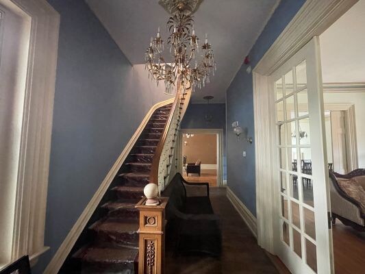 More Photos Of 435 E Walnut St, Springfield Specialty For Sale