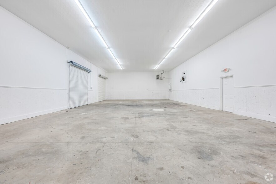 More Photos Of 7187 Washington St, Covington Unknown For Lease