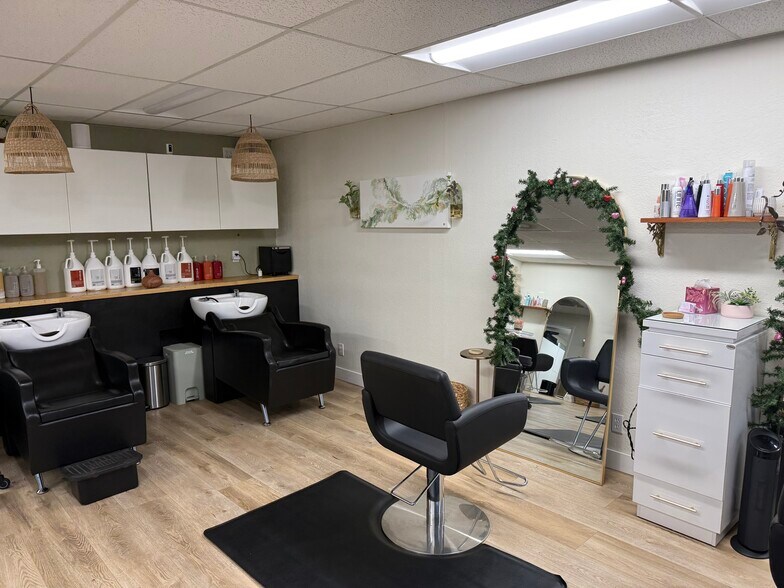 More Photos Of 484 Mobil Ave, Camarillo Office For Sale