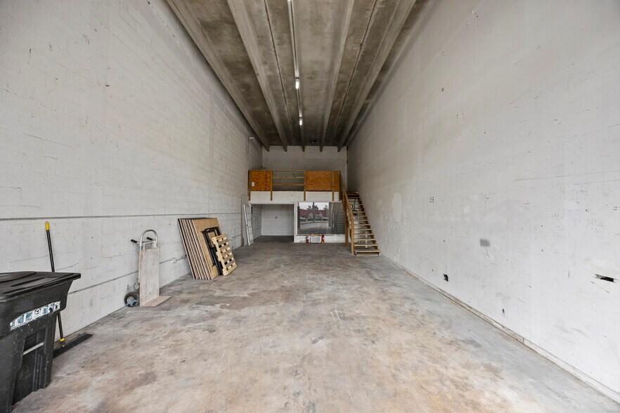 More Photos Of 1209 Gateway Rdg, Lake Park Warehouse For Sale