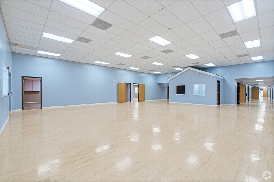 More Photos Of 17810 Spring Creek Forest Dr, Spring Schools For Lease