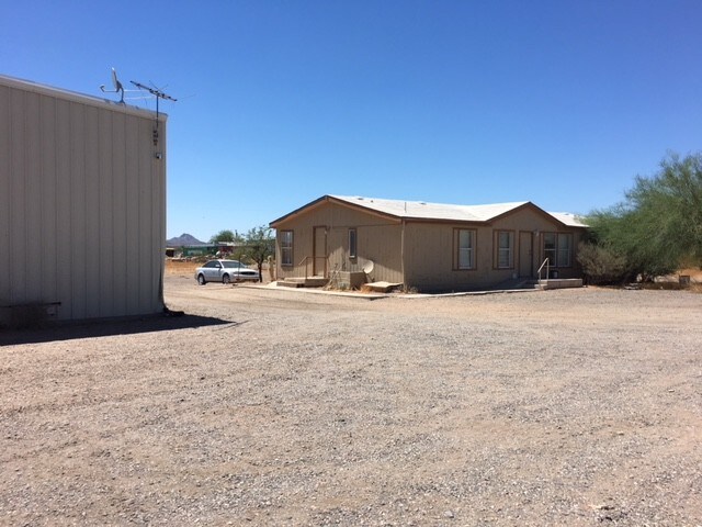 More Photos Of 24702 N 9th Ave, Phoenix Contractor Storage Yard For Sale