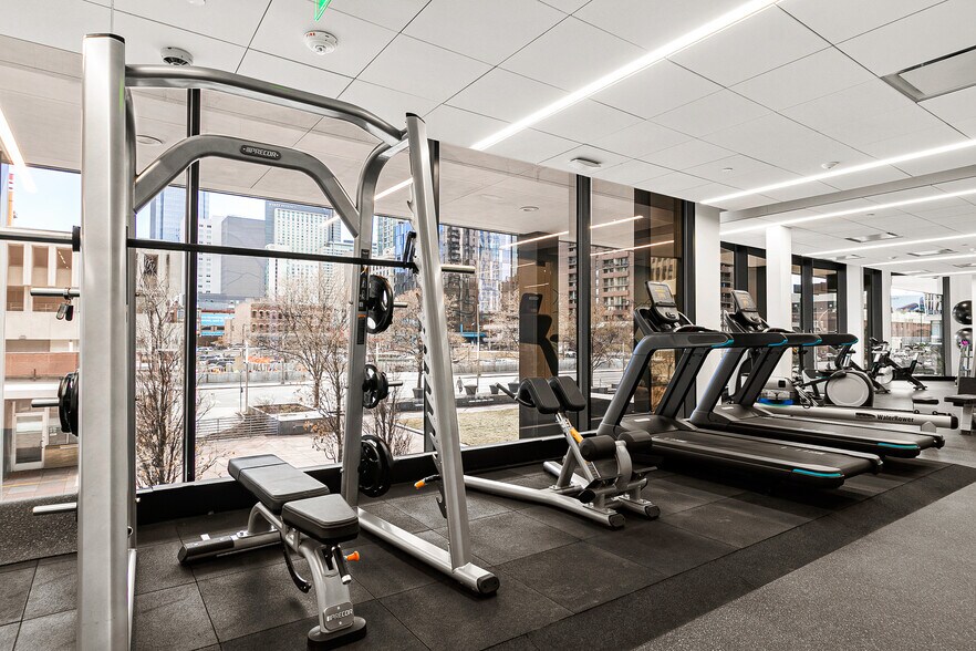 More Photos Of 1515 Arapahoe St, Denver Office For Lease