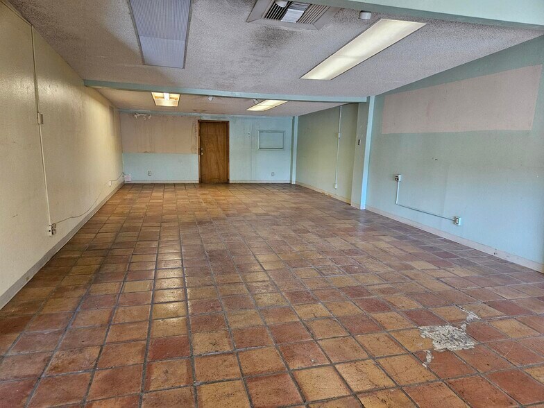 More Photos Of 1703-1707 E Fort Lowell Rd, Tucson Freestanding For Sale