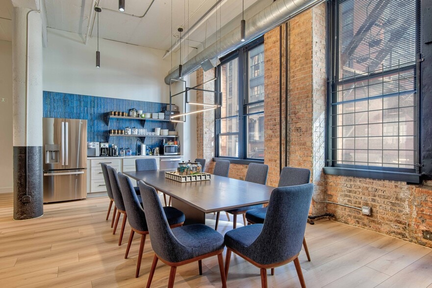 More Photos Of 727 S Dearborn St, Chicago Apartments For Sale