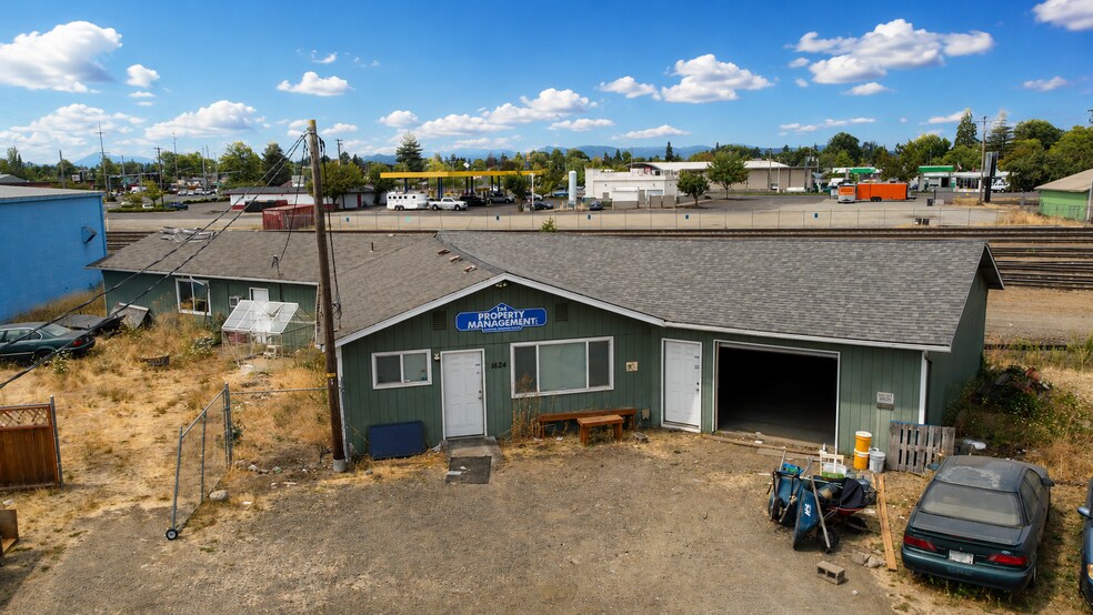 More Photos Of 1624 Ferry St SW, Albany Office For Sale