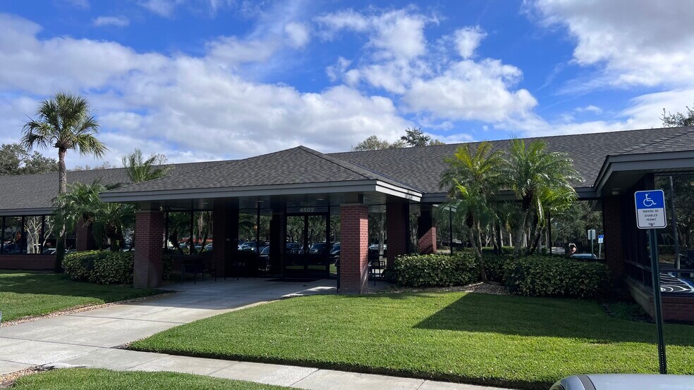 More Photos Of 4502 Woodland Corporate Blvd, Tampa Office For Lease