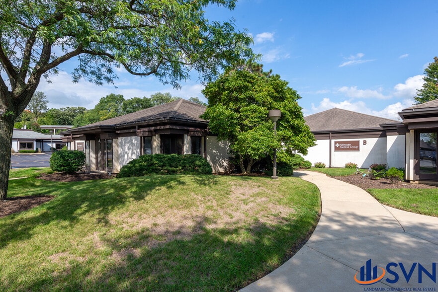 Primary Photo Of 2210 Dean St, St Charles Medical For Sale