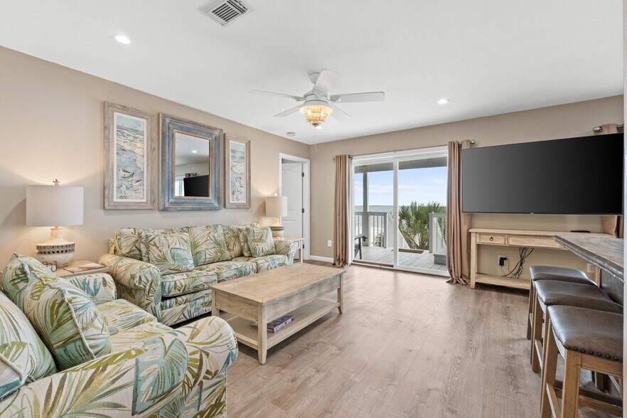 More Photos Of 8041 W Highway 98, Port Saint Joe Specialty For Sale