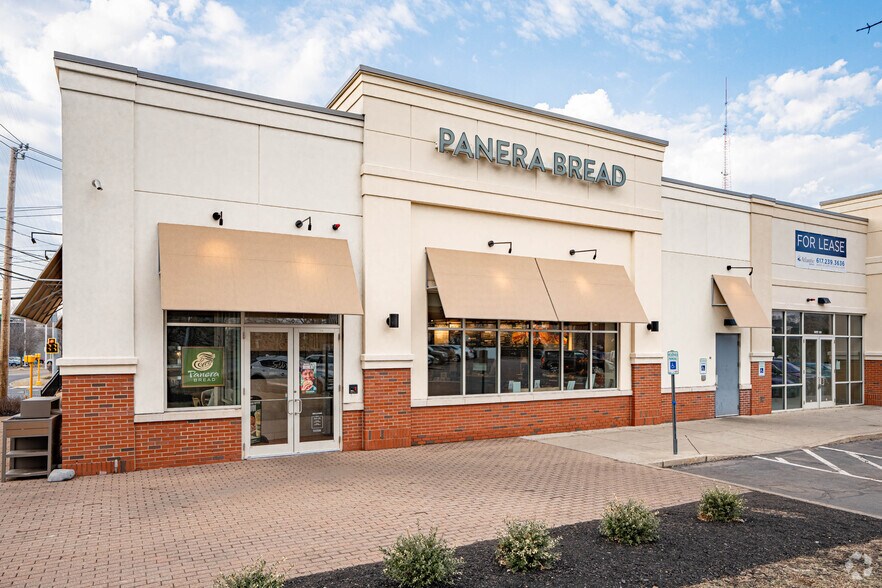 More Photos Of 100 Highland Ave, Needham Storefront Retail Office For Sale