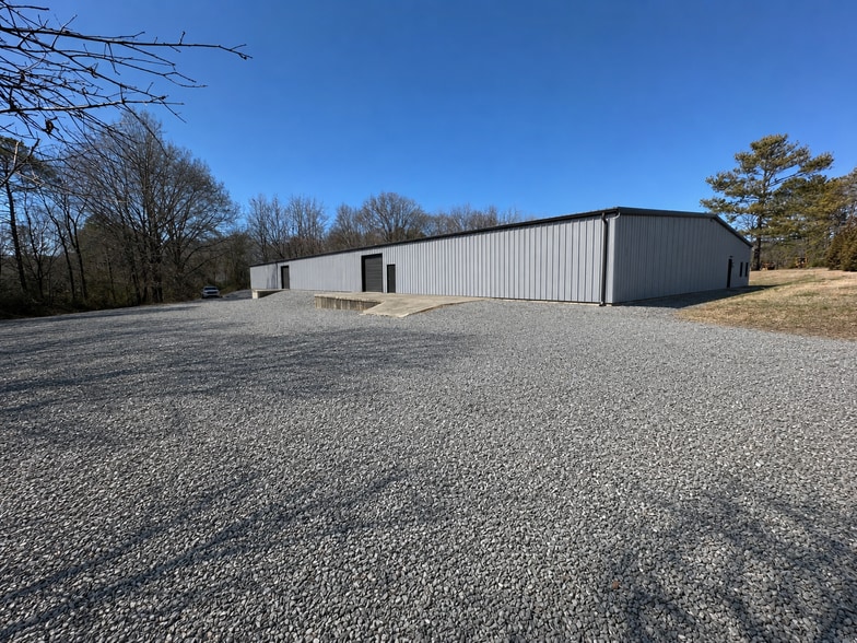 Primary Photo Of 3502 Choctaw Rd Trl, Stallings Distribution For Lease