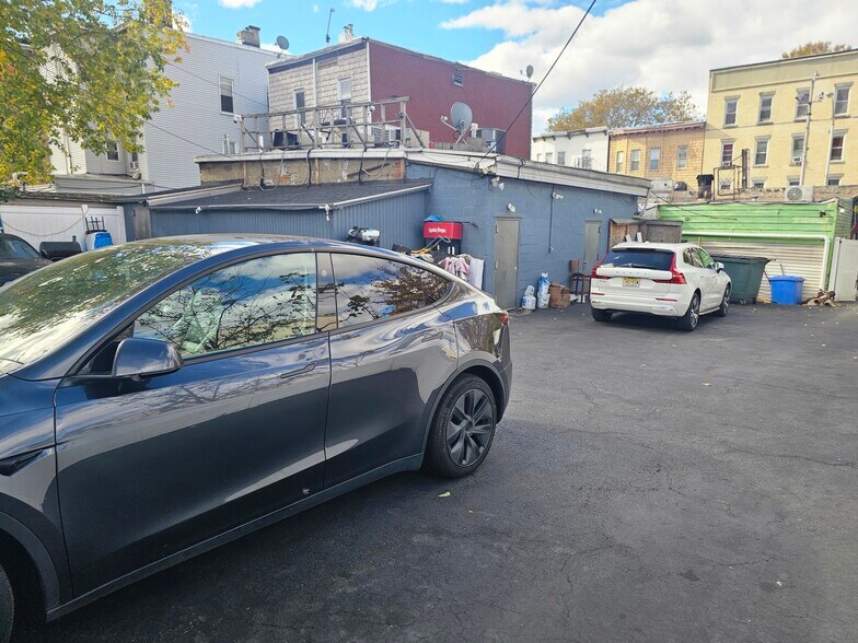 More Photos Of 746 West Side Ave, Jersey City Storefront For Sale