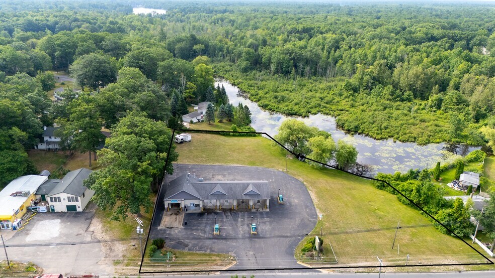More Photos Of 225 W Houghton Lake Dr, Prudenville Carwash For Sale
