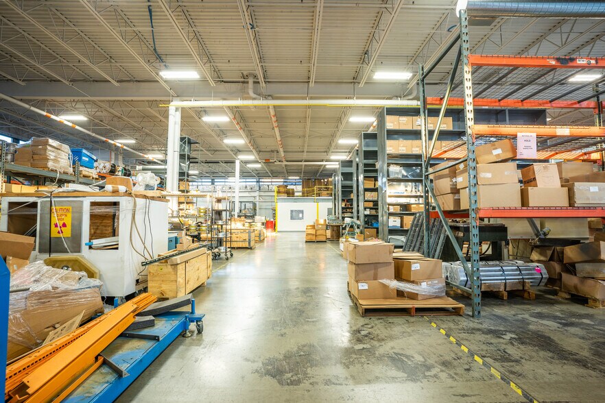 More Photos Of 43 Old Ridgebury Rd, Danbury Light Manufacturing For Lease