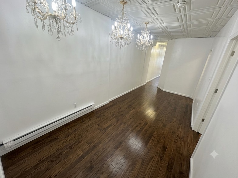 More Photos Of 1012-1016 Broadway, Woodmere Apartments For Lease