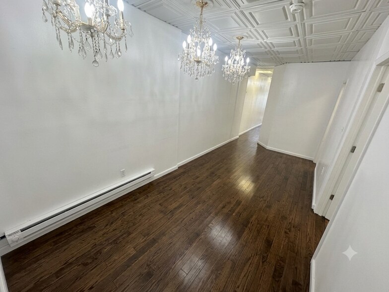 More Photos Of 1012-1016 Broadway, Woodmere Apartments For Lease