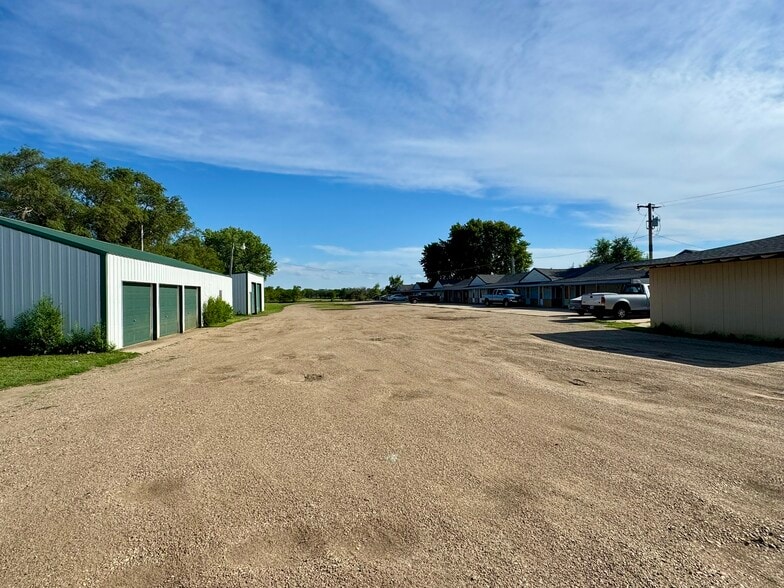 More Photos Of 736 3rd Ave, Lake Andes Hotel For Sale