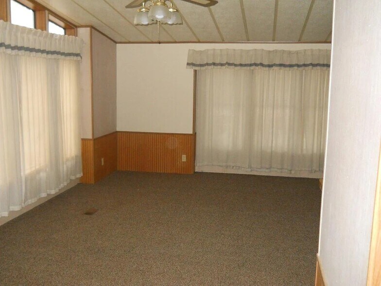More Photos Of , Caldwell Multifamily For Sale