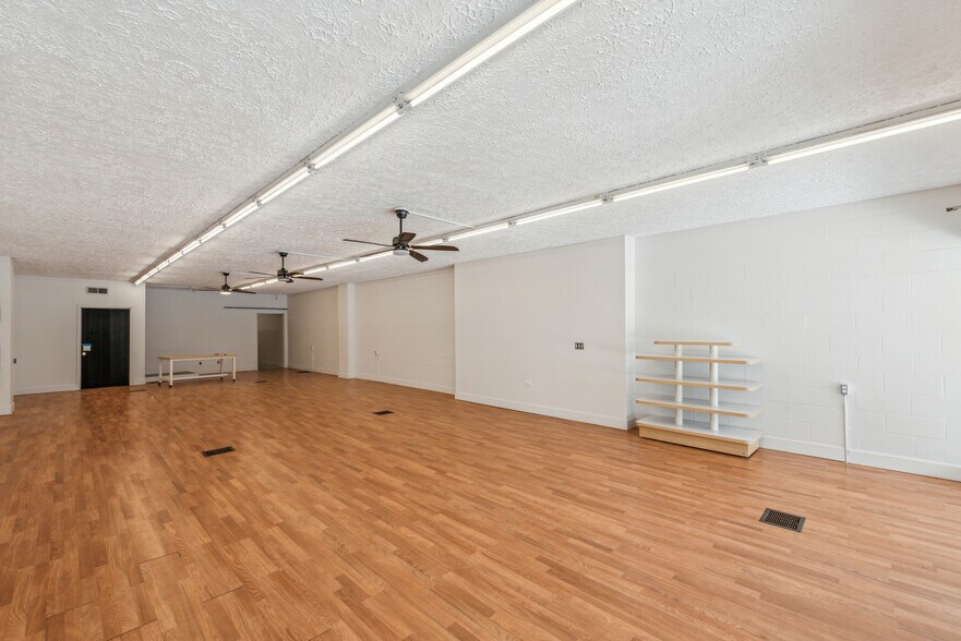 More Photos Of 6011 Vine St, Cincinnati Storefront Retail Residential For Sale