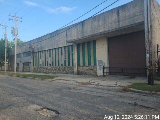 Primary Photo Of 3851 N Hubbard St, Milwaukee Manufacturing For Lease