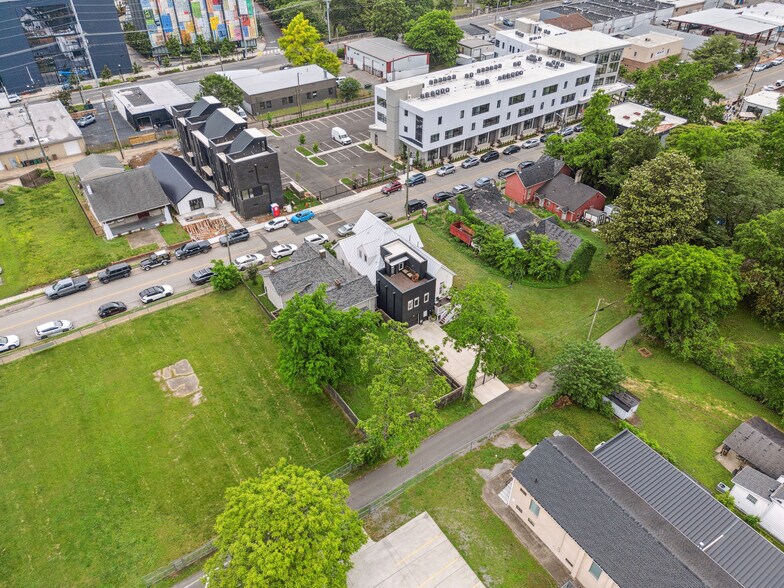 More Photos Of 1120 3rd Ave S, Nashville General Retail For Sale