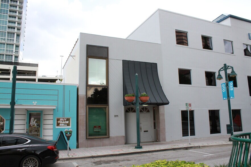More Photos Of 211 N Magnolia Ave, Orlando Office For Lease