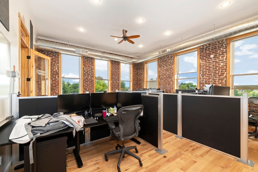 More Photos Of 13005 Lowell Blvd, Broomfield Freestanding For Sale