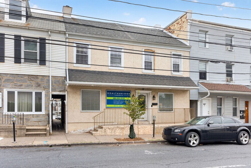 Primary Photo Of 449-451 W Linden St, Allentown Office For Sale