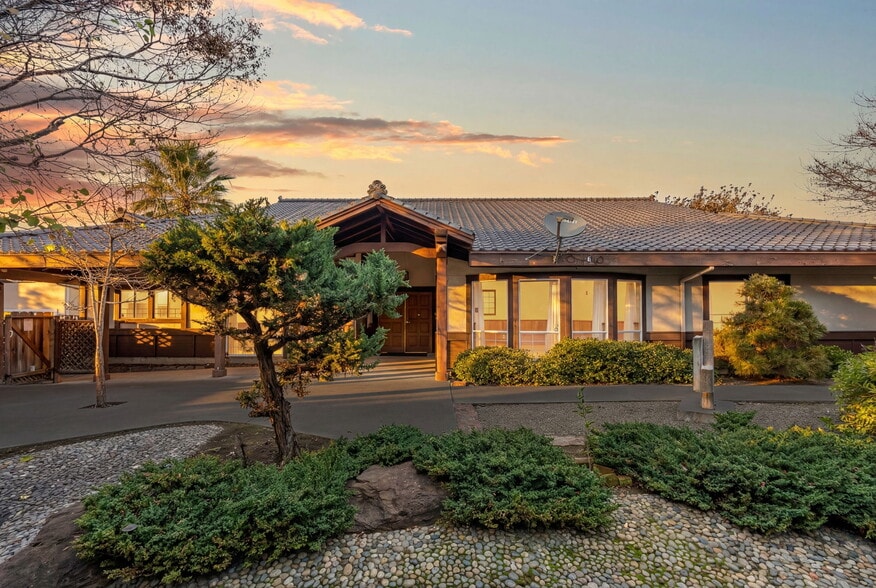 Primary Photo Of 24954 Cypress Ave, Hayward Multifamily For Sale