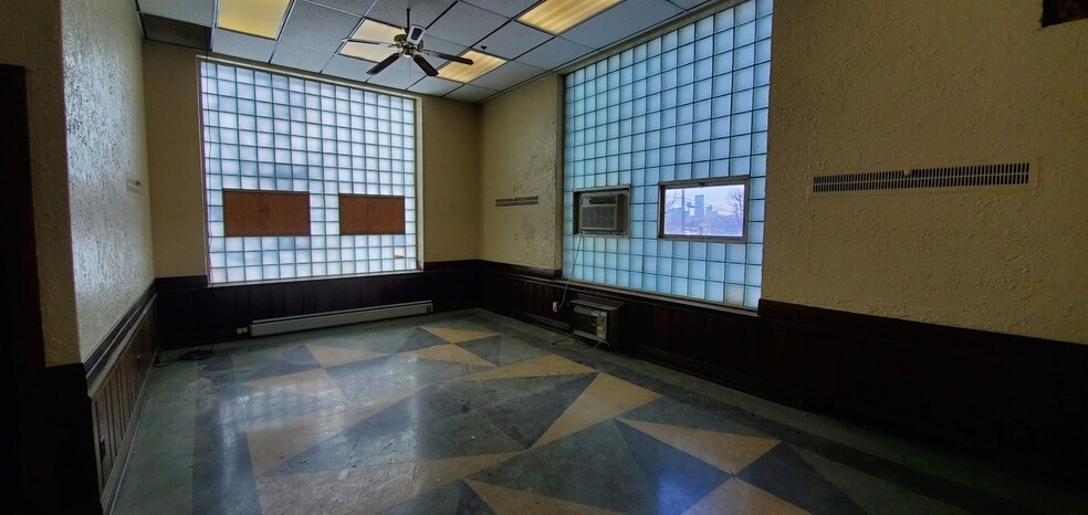 More Photos Of 500 3rd St, Niagara Falls Loft Creative Space For Lease