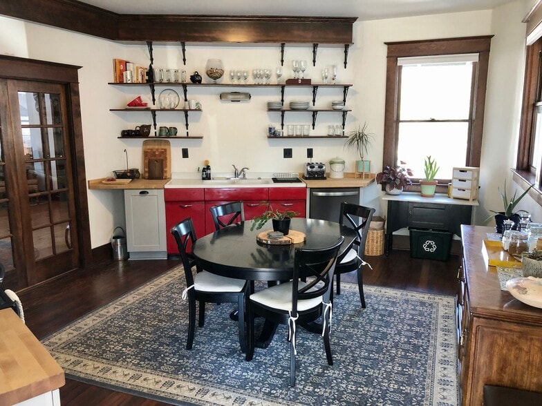 More Photos Of 7809 NE Everett St, Portland Religious Facility For Sale
